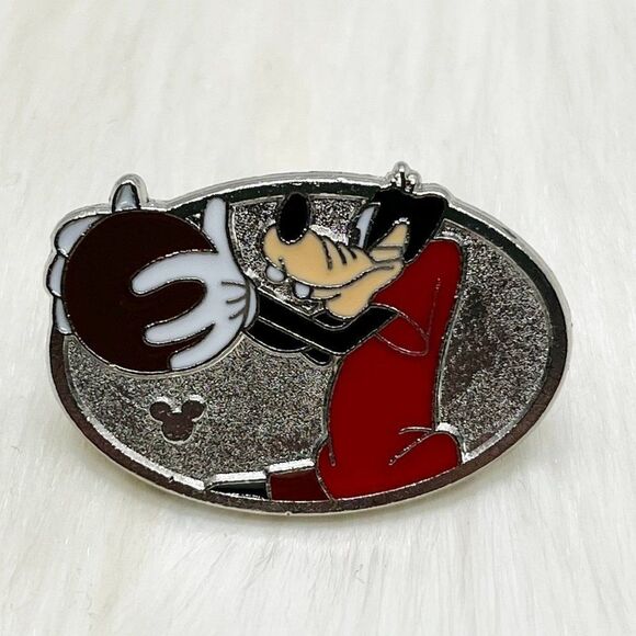 🔮 5/$25 Disney Sports Goofy Basketball Pin‎ - Picture 1 of 3